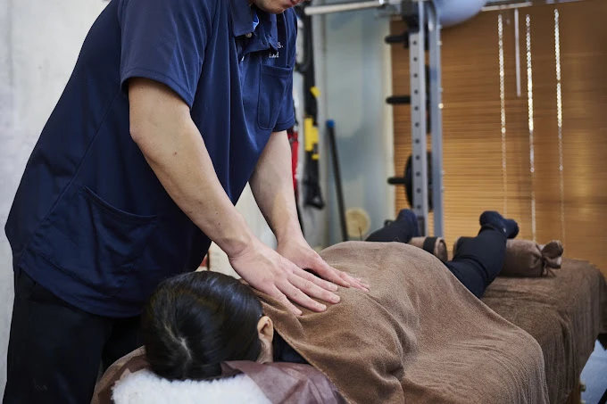 “整体とマッサージの違いを徹底解説！目的別の正しい選び方とは？"